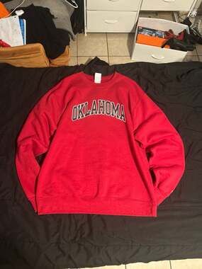 Vintage Champion Oklahoma Sooners Crimson Red Crewneck Sweatshirt